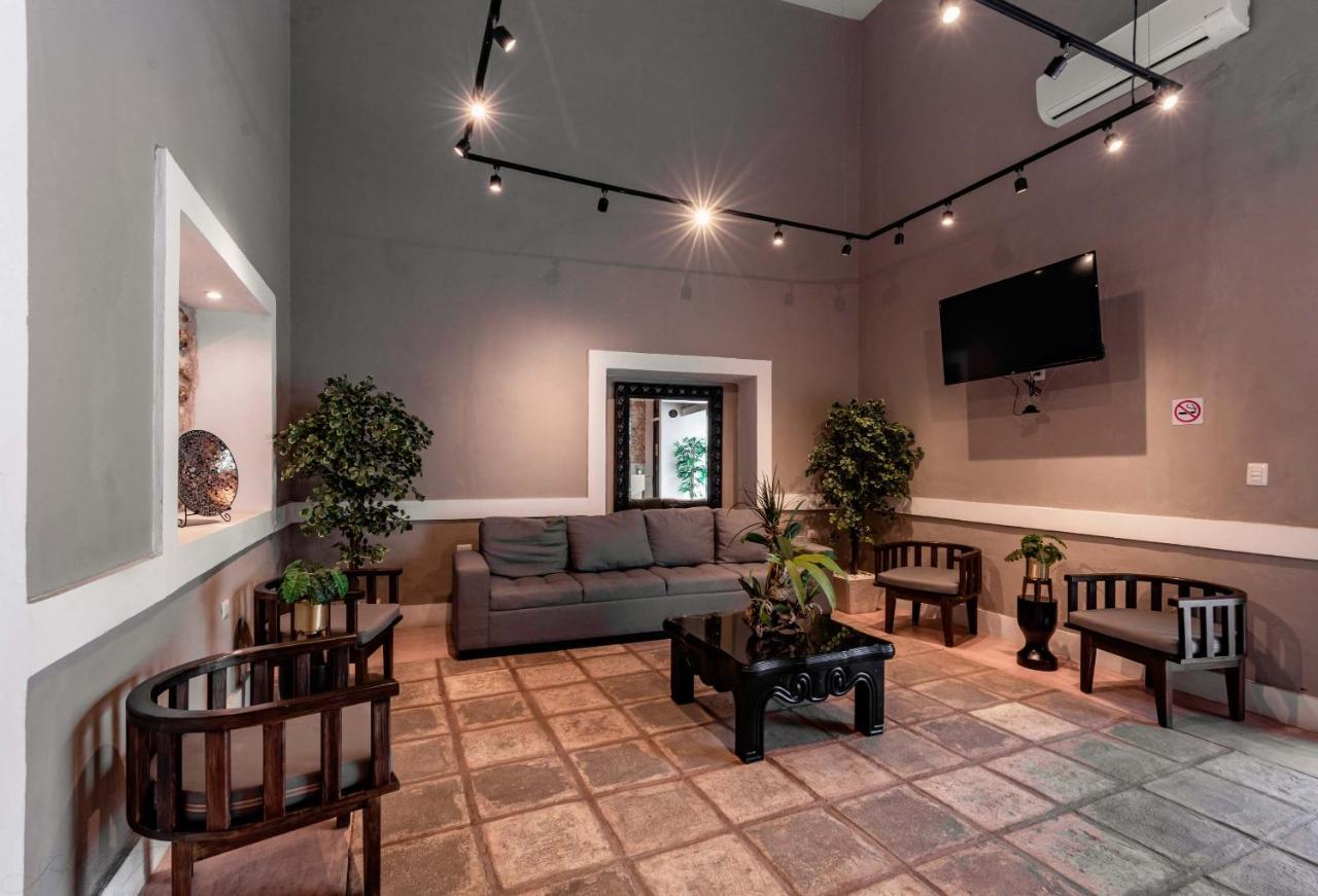 Hotel Colonial Zaci By Guruhotel Βαγιαδολίδ Εξωτερικό φωτογραφία